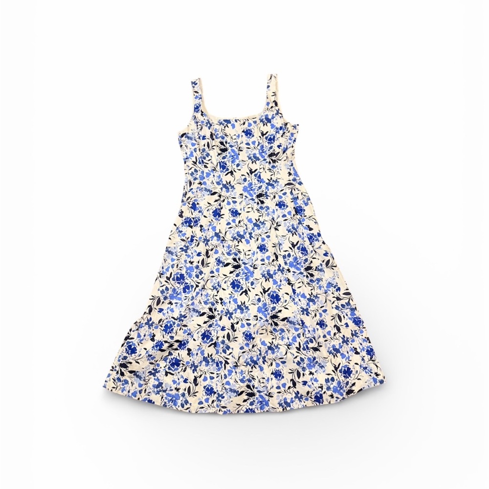 Fit & Flare Square Neck Sleeveless Blue & White Floral Midi Dress with Pockets - Picture 3 of 5
